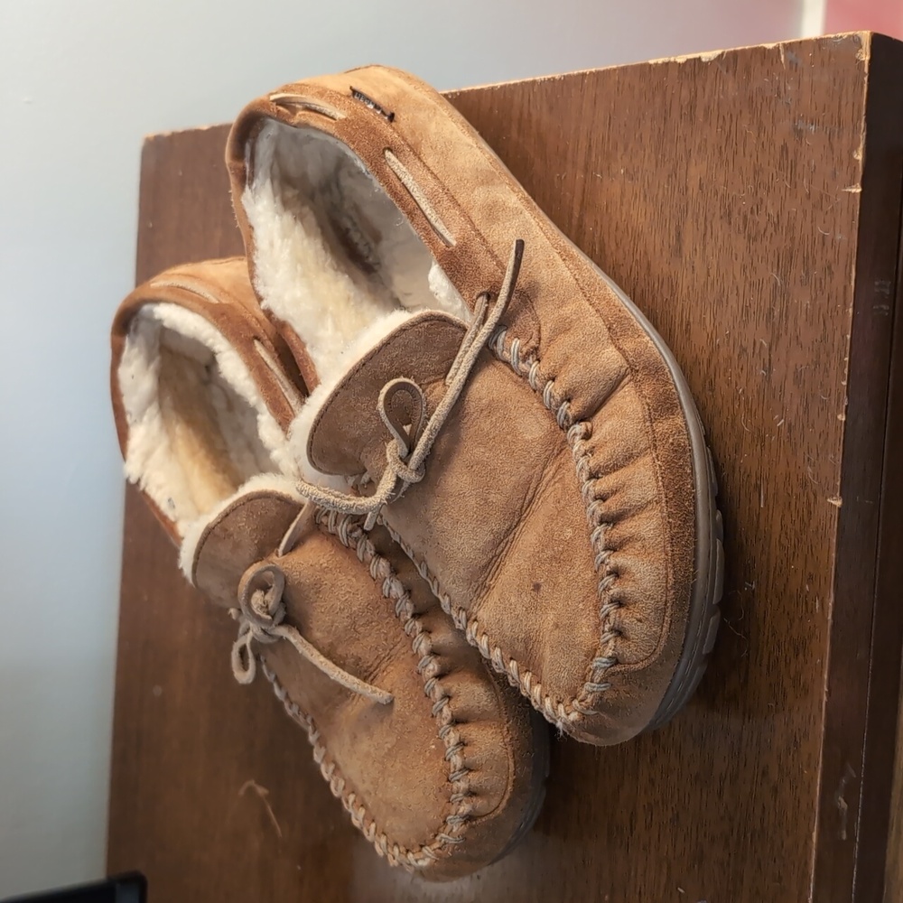 Men's Wicked Good Moccasins, GUC